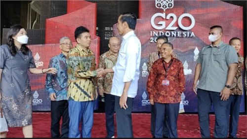 中偉股份董事長(zhǎng)鄧偉明出席B20峰會(huì)丨受到印尼總統(tǒng)接見(jiàn)，取得豐碩成果